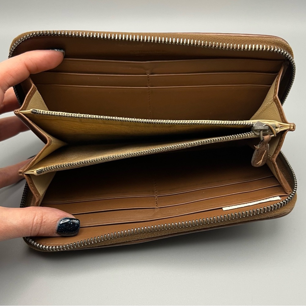 Bottega Veneta Intrecciato Zip Around Wallet, Camel Brown - Picture 8 of 9